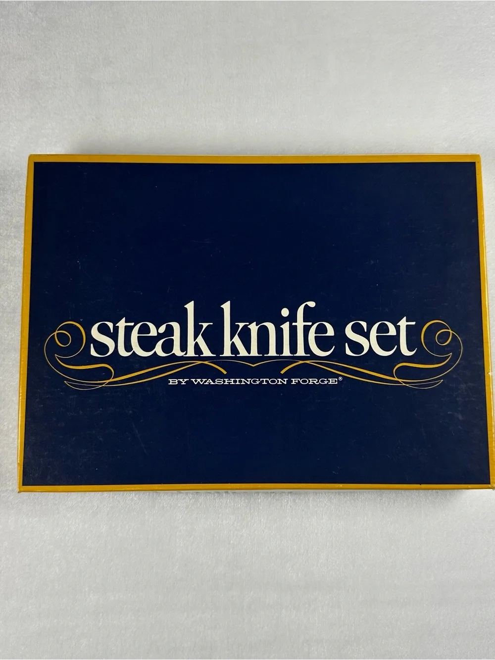 Vintage Steak Knife Set with Wood Handles - Yellow/Blue